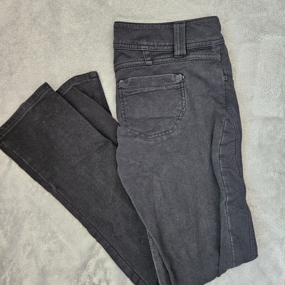 Rewind Women's Black Straight Leg Soft Jeggings